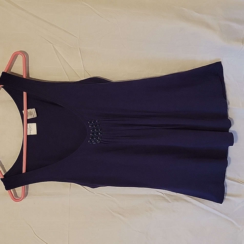 3 sleeveless Tops